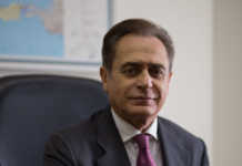 Нам ніхто не допоможе. Треба розраховувати на власні можливості