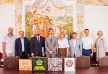 Україна, дивлячись у майбутнє, пам’ятає і про минуле – Державний секретар МЗС України Андрій Заяць