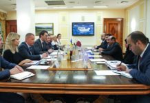 Міністр інфраструктури України провів зустріч із Міністром транспорту та комунікацій Держави Катар