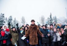 Одразу два нових рекорди встановив Ігор Кондратюк з програмою “Караоке на майдані” (ФОТО)