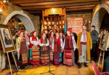 Святкування різдвяних святок за українськими традиціями. Фото