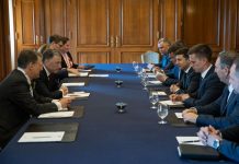 Президент України зустрівся з Куртом Волкером в Канаді