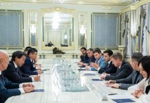 Зеленский провел встречу с основателем компании Alibaba Group