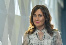 Filtering information and how to distinguish fake from real news – Elena Rudyk