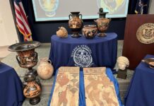 Италия вернула древние артефакты, похищенные в 90-х