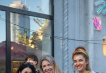 Святкова подія до Дня Незалежності України: «Національні скарби України» презентували два головні символи — вишиванку та український голос