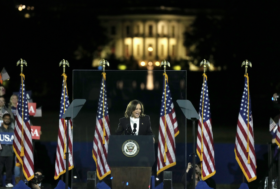 США входять у фазу активної політичної боротьби