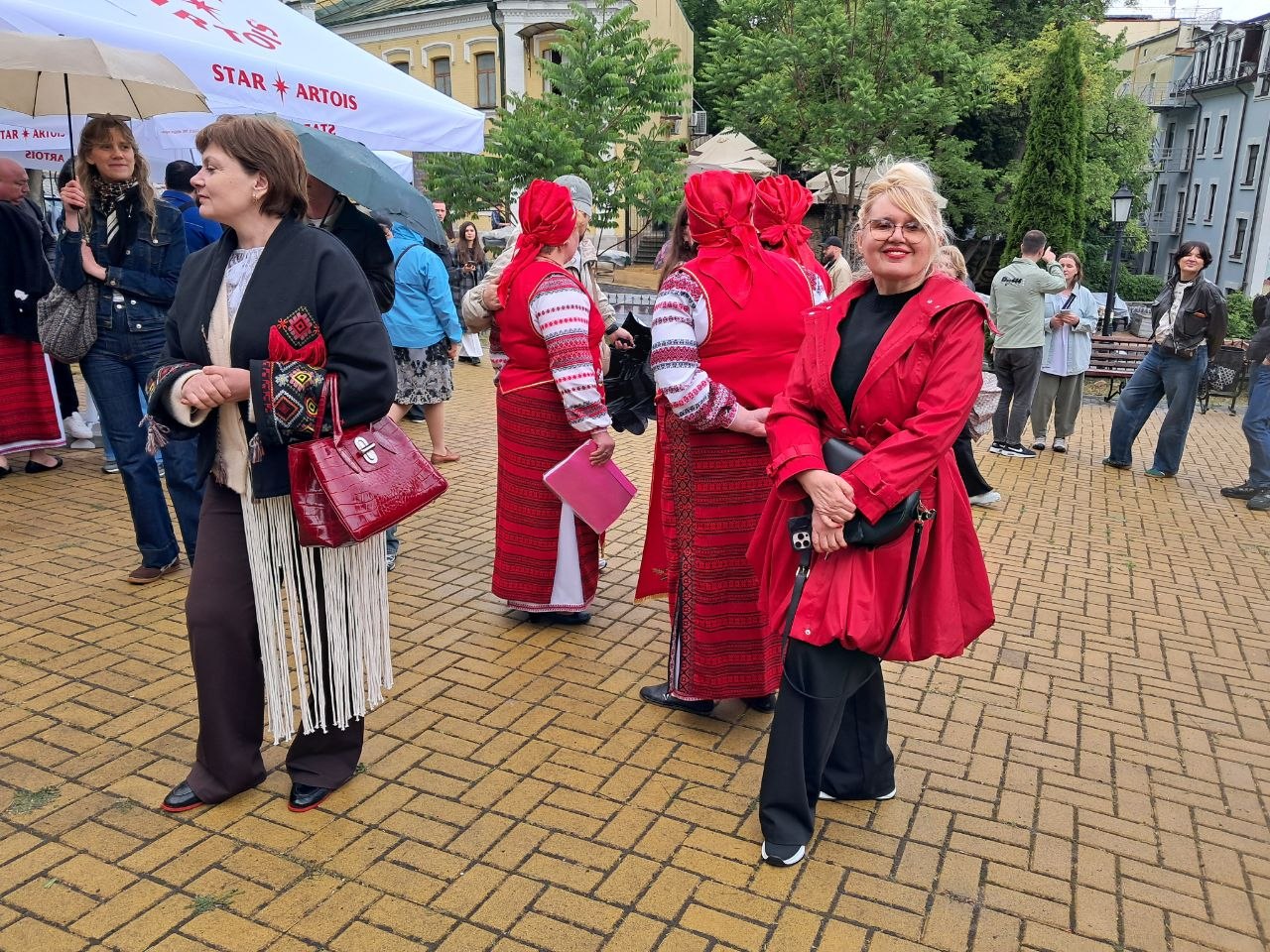 На Андріївському узвозі відбувся всеукраїнський культурно-мистецький проєкт «Узвіз Єдності»